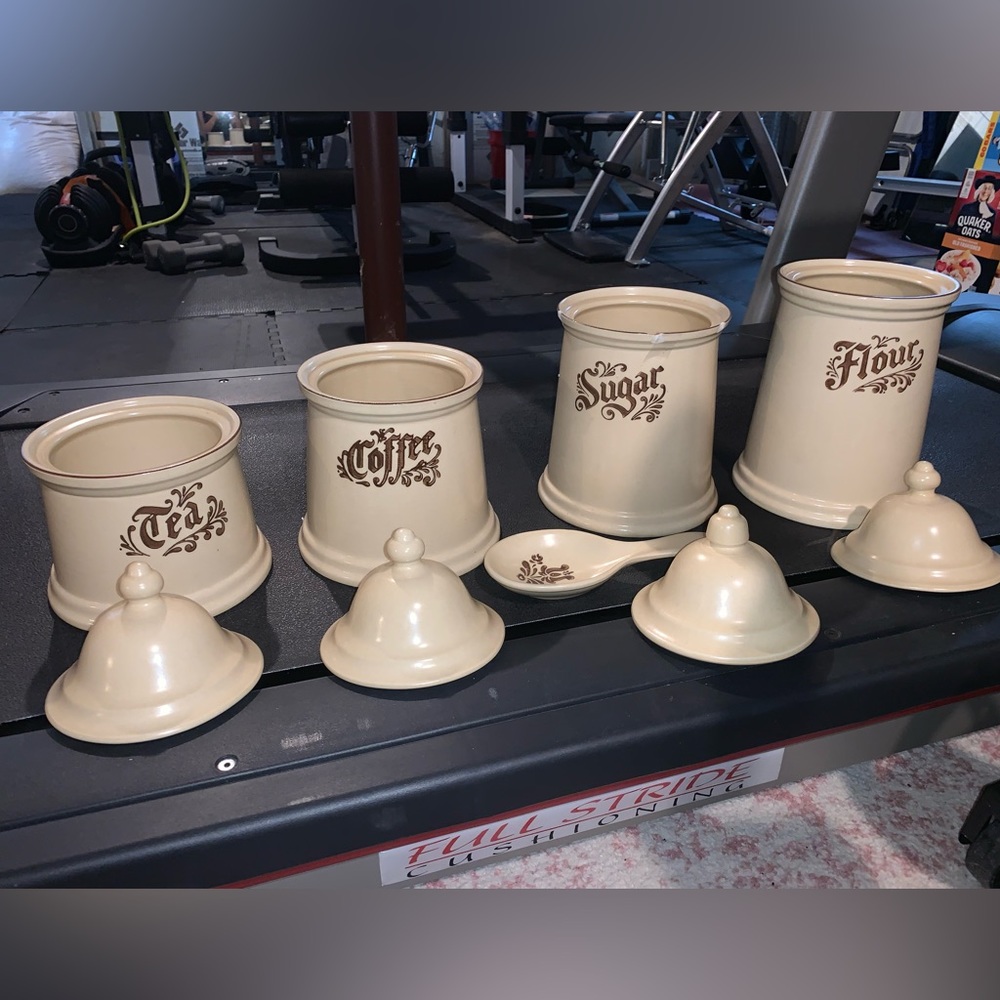 Pflatzgraff Ceramic Canister set w spoon rest